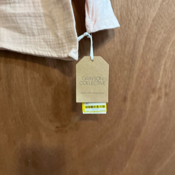 NWT Grayson girls peach top size 2T - Picture 3 of 3